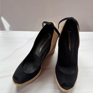Elegant Black Peep-Toe Wedge Sandals